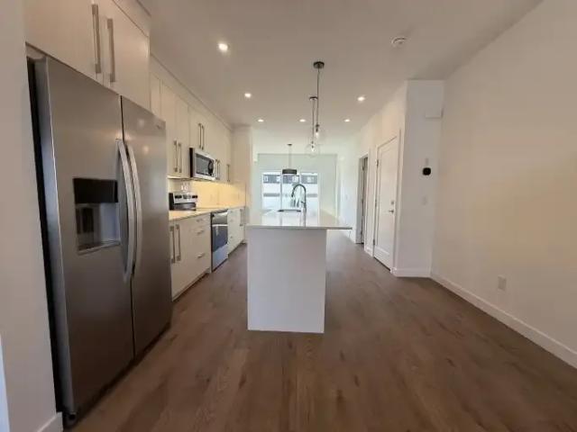 Apartment for rent in Rangeview, Calgary