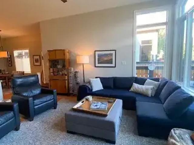 Apartment for rent in Mineside, Canmore