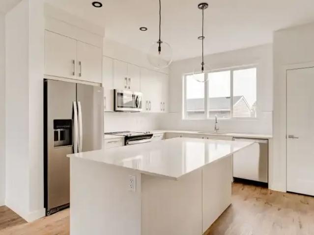 Apartment for rent in Chestermere, Alberta