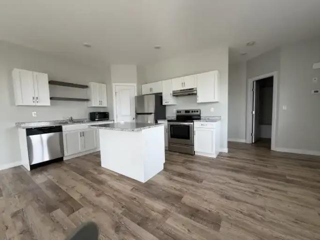 Apartment for rent in Woking, Alberta