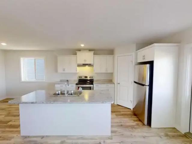 Apartment for rent in Woking, Alberta