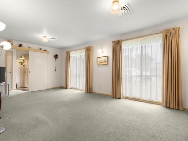 Apartment for sale in Edithvale, Melbourne