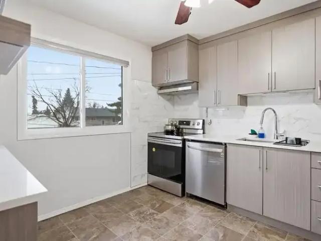 Apartment for rent in Wedgewood, Alberta