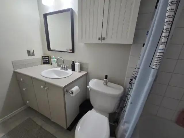 Apartment for rent in Queen Alexandra, Edmonton