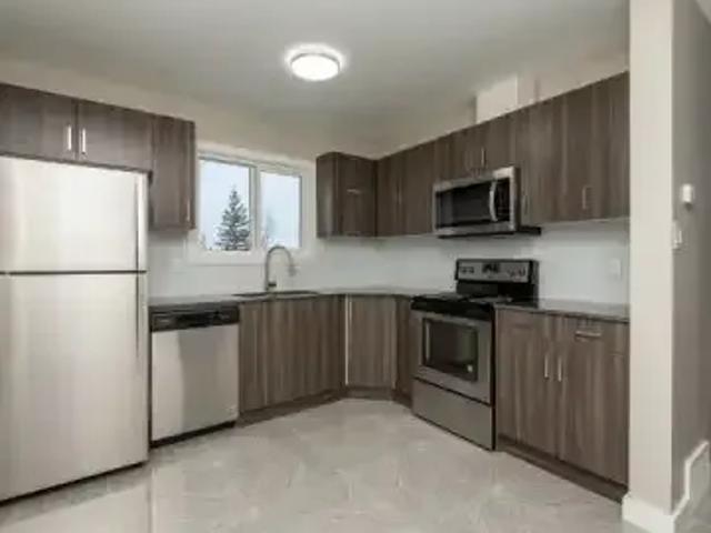 Apartment for rent in Lymburn, Edmonton