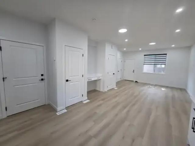 Apartment for rent in Wedgewood, Alberta