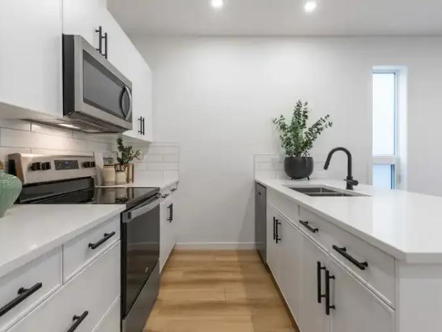 Apartment for rent in Wedgewood, Alberta