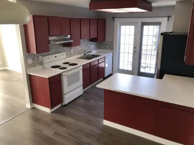 Apartment for rent in Wedgewood, Alberta