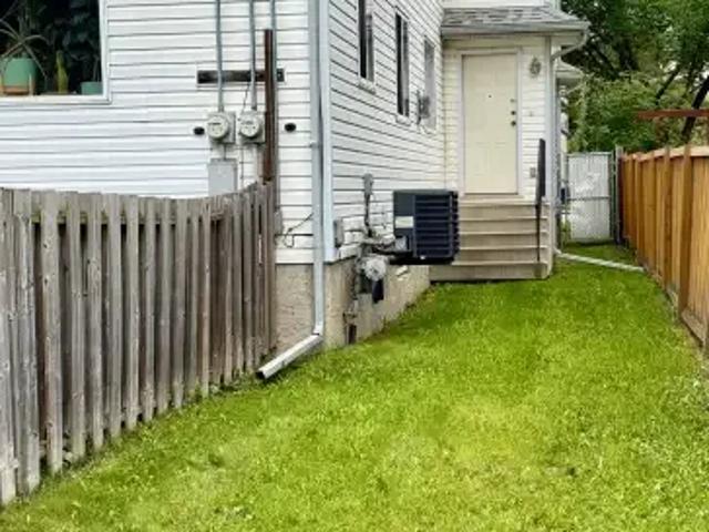 Apartment for rent in Wedgewood, Alberta
