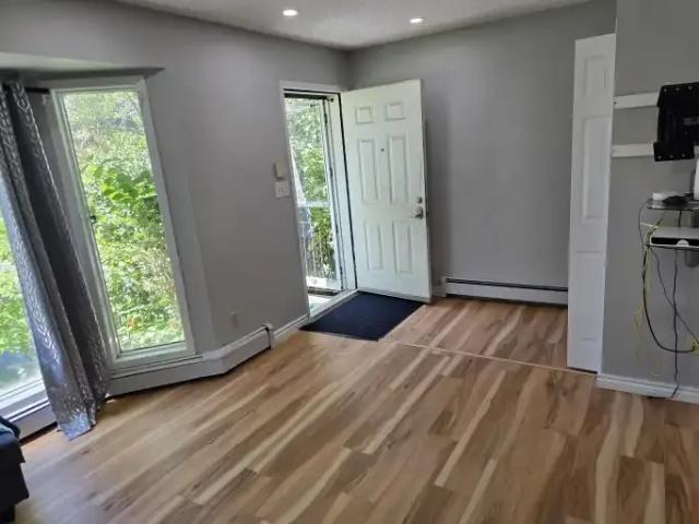 Apartment for rent in Wedgewood, Alberta
