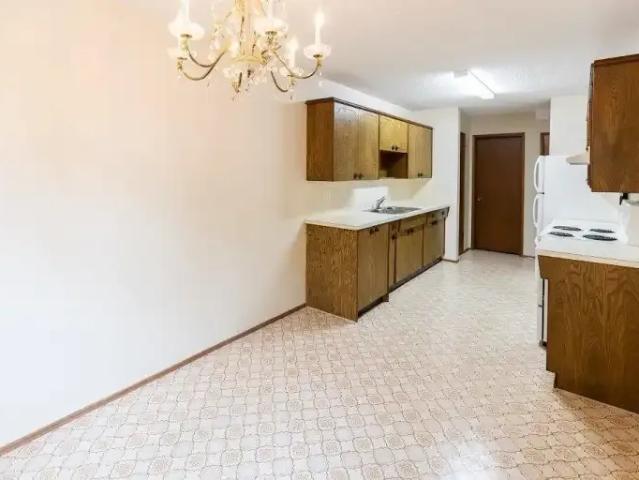 Apartment for rent in Wedgewood, Alberta