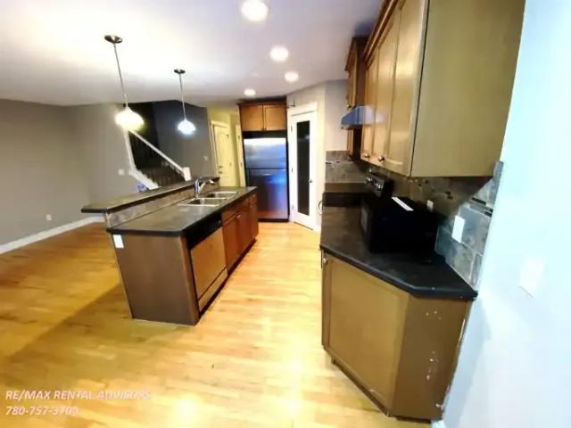 Apartment for rent in Laurel, Edmonton