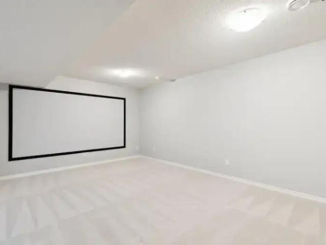 Apartment for rent in Wedgewood, Alberta