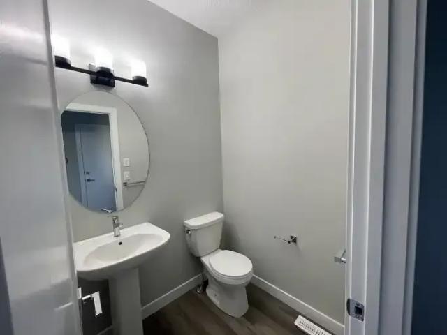 Apartment for rent in Wedgewood, Alberta