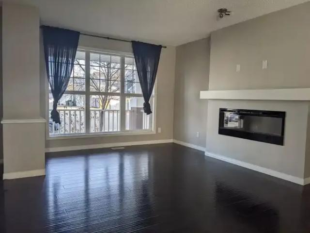 Apartment for rent in Wedgewood, Alberta