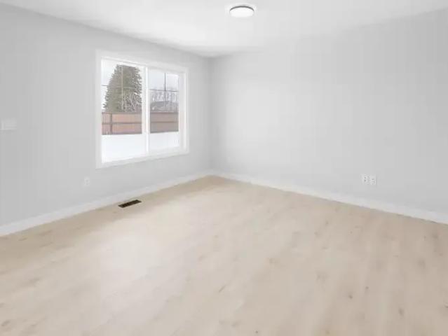 Apartment for rent in Wedgewood, Alberta