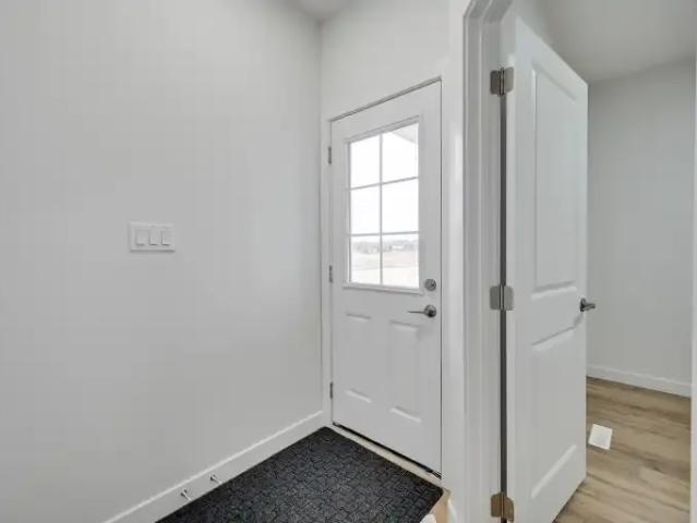 Apartment for rent in Wedgewood, Alberta