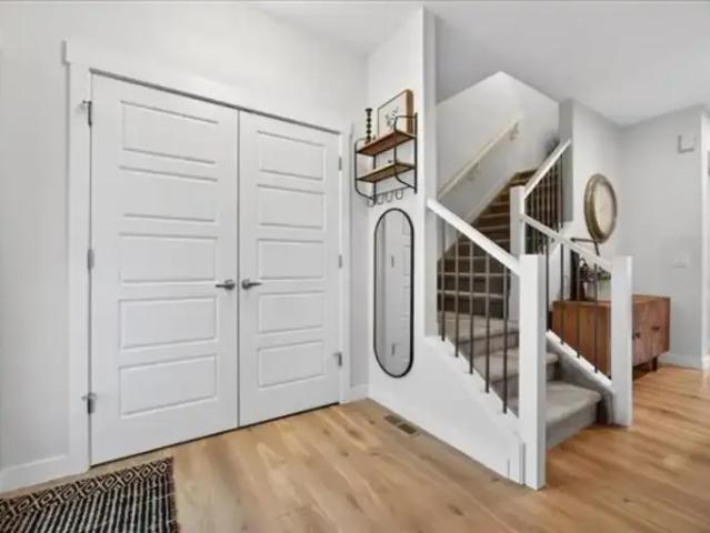 Apartment for rent in Wedgewood, Alberta