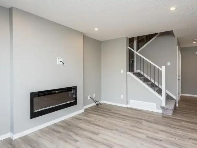 Apartment for rent in Wedgewood, Alberta