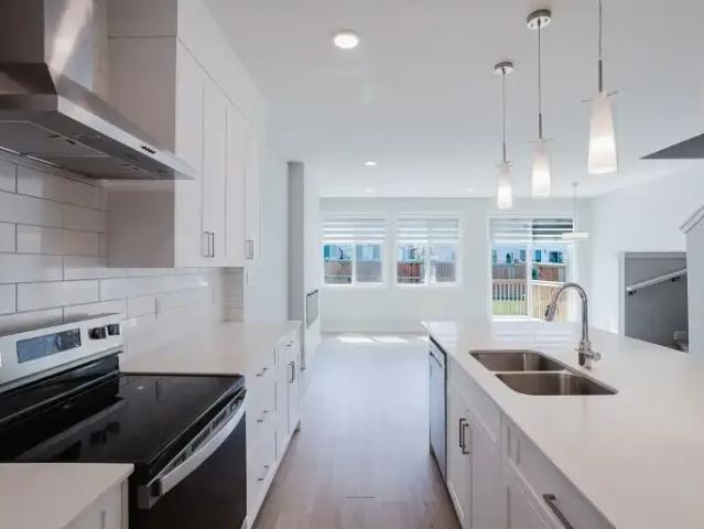 Apartment for rent in Wedgewood, Alberta
