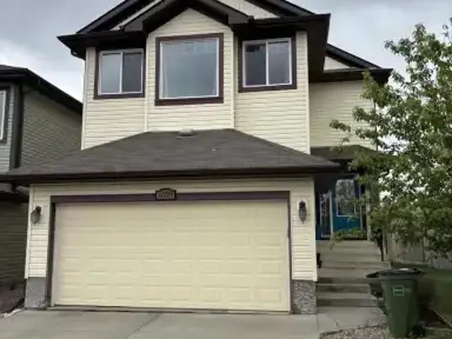 Apartment for rent in Wedgewood, Alberta