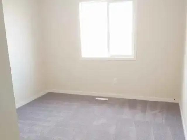 Apartment for rent in Wedgewood, Alberta