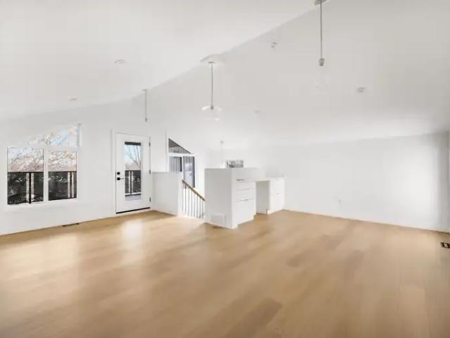Apartment for rent in Wedgewood, Alberta