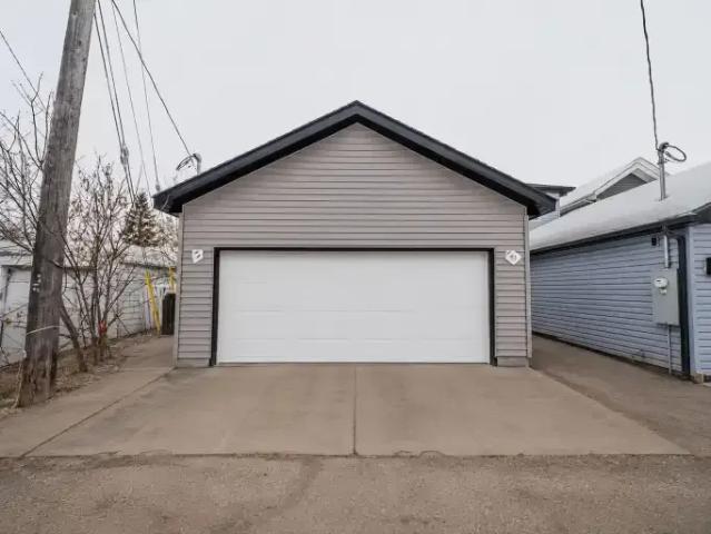 Apartment for rent in Wedgewood, Alberta