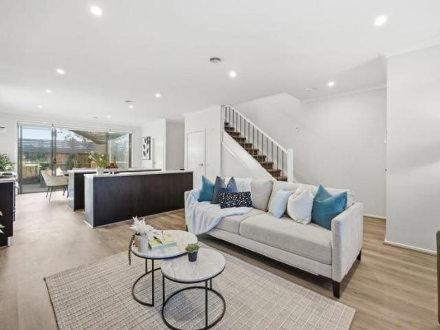 Apartment for sale in Ferntree Gully, Melbourne