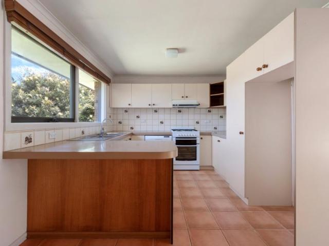 Apartment for sale in Glen Huntly, Melbourne