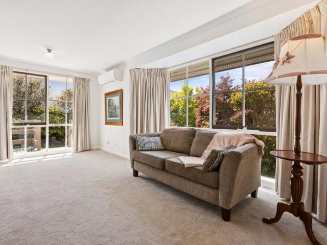 Apartment for sale in Glen Waverley, Melbourne