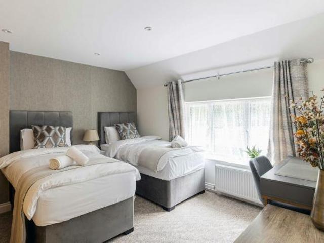 Apartment for rent in Westborough, Guildford