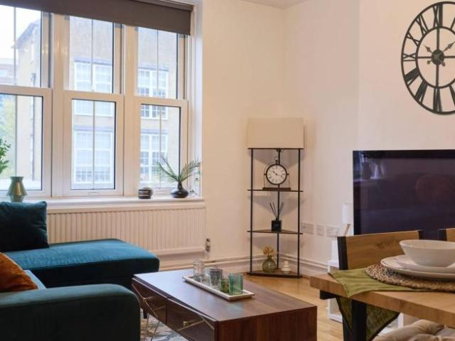 Apartment for rent in Lyons, Greater London