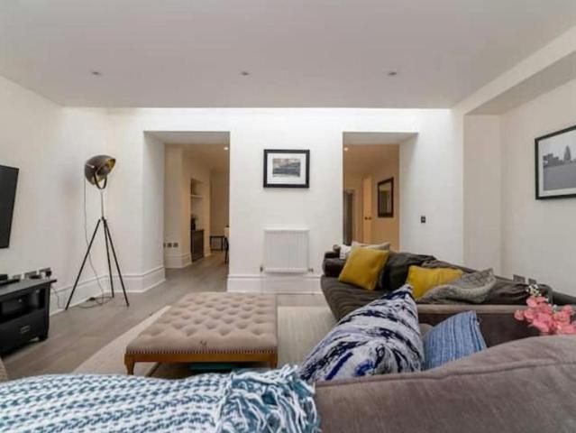 Apartment for rent in London Borough of Lambeth, Greater London