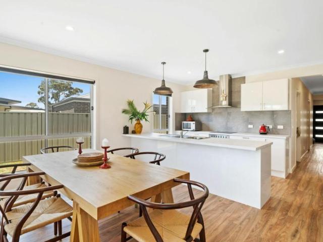 Apartment for sale in Redgum Rise, Mansfield