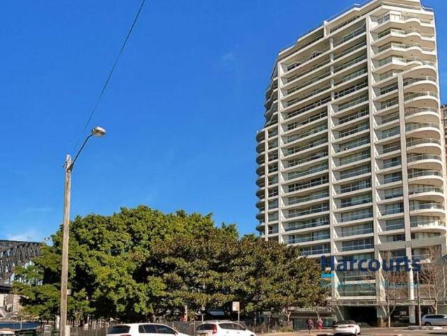 Apartment for sale in Milsons Point, North Sydney Council