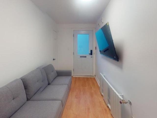 Apartment for rent in St. Leonard's, Quebec