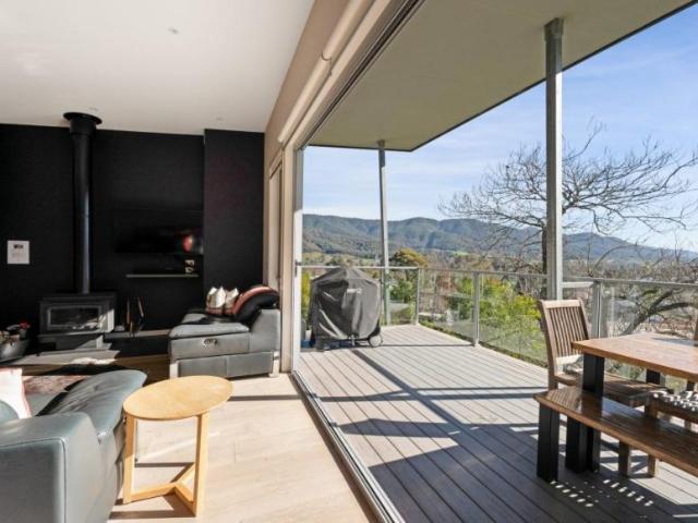 Apartment for sale in Victoria