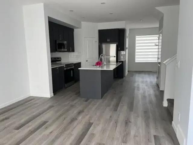 Apartment for rent in Okotoks, Alberta