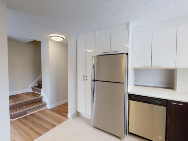Apartment for rent in Mulhurst Bay, Ontario