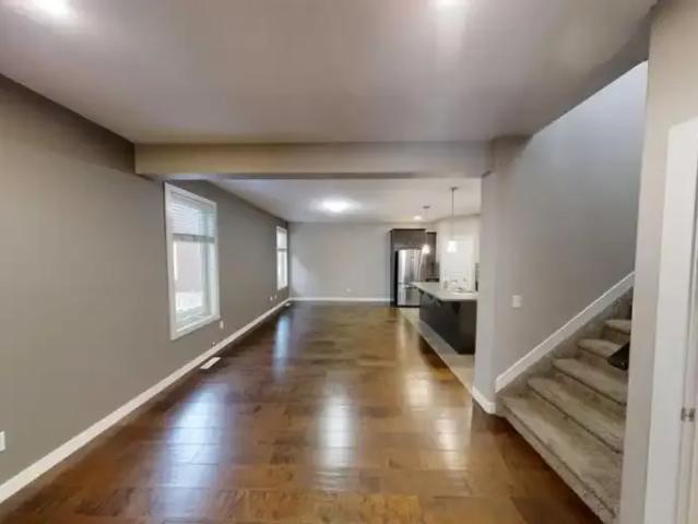 Apartment for rent in Woking, Alberta