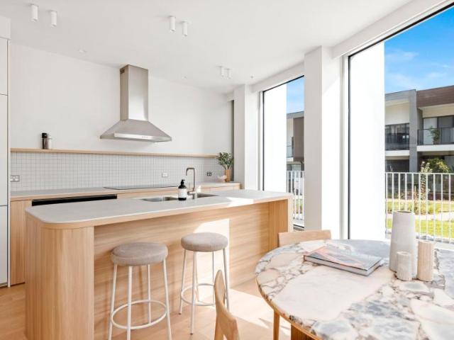 Apartment for sale in Safety Beach, Melbourne