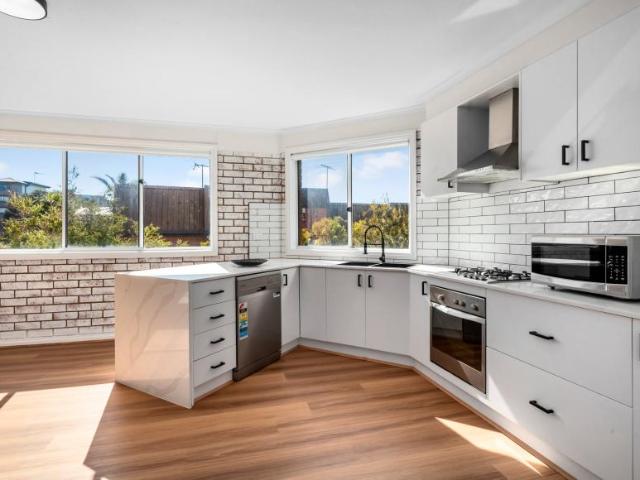 Apartment for sale in Seaford, Melbourne