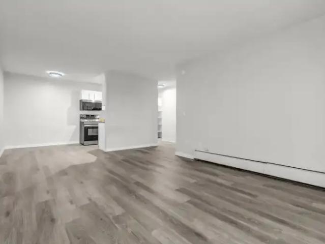 Apartment for rent in Surrey, British Columbia