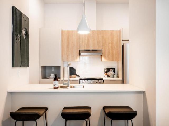 Apartment for rent in Les Moulins, Quebec