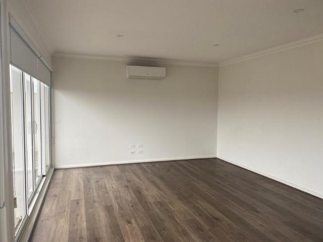 Apartment for rent in Thornbury, Melbourne