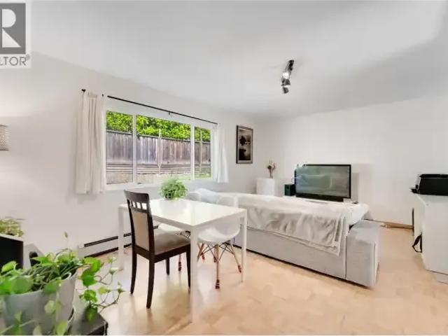 Apartment for rent in Vancouver, British Columbia