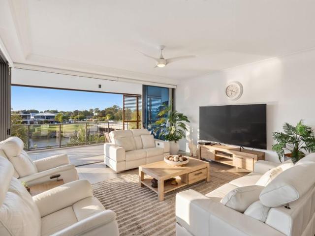 Apartment for sale in Varsity Lakes, Gold Coast City