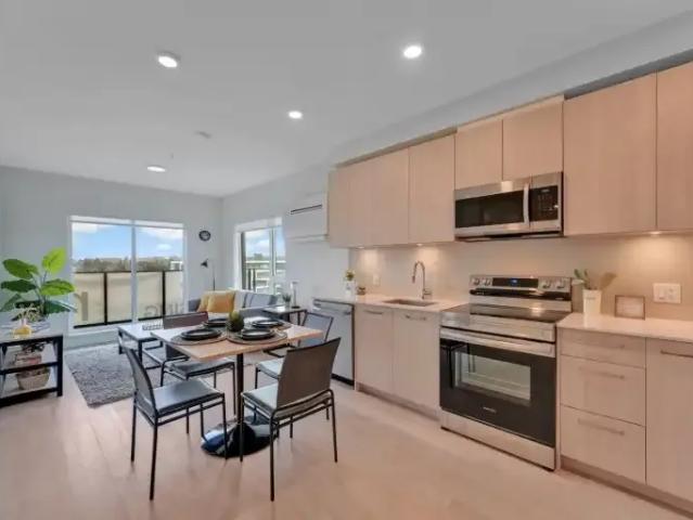 Apartment for rent in Saanich, British Columbia