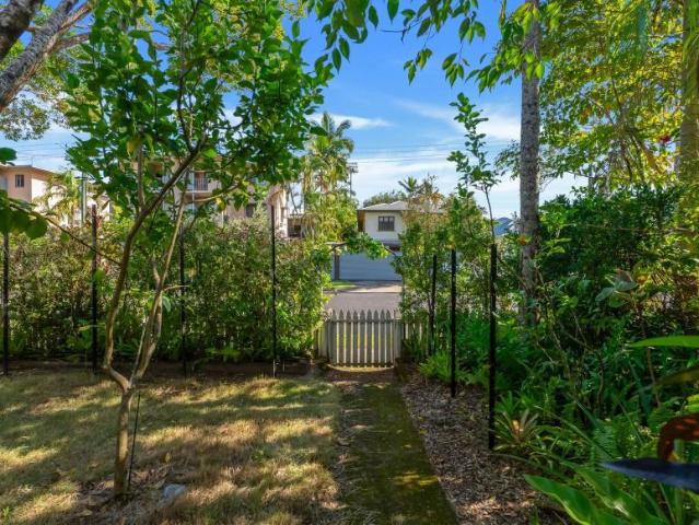 Apartment for sale in Westcourt, Cairns Regional
